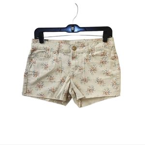 Lauren Conrad Cream Floral Shorts Size 2
